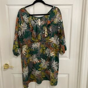 Alice Moon green floral print 3/4 sleeve, ruffle neck dress; size L